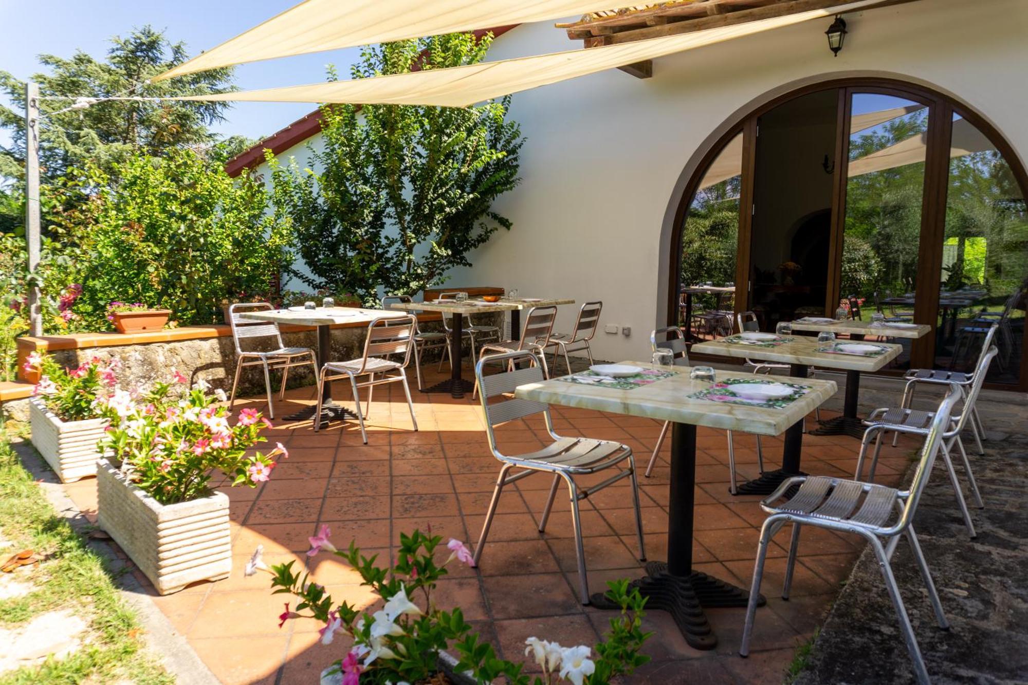 Villa Nerone B&B Lorenzana Exterior foto